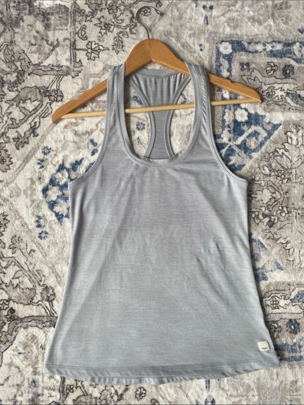 Vuori Women’s Light Gray Racerback Tank Top - Classic Scoop Neck